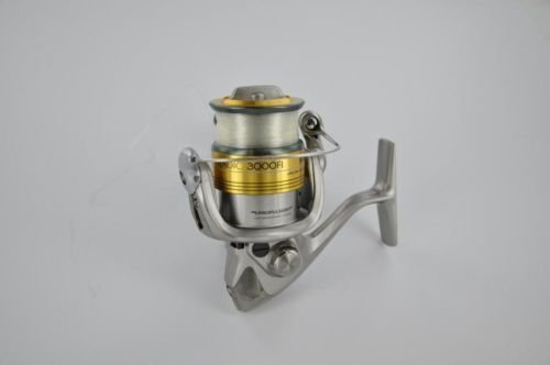 shimano-stradic-3000fl-spinning-fishing-reel-1-nr_220876203167.jpg