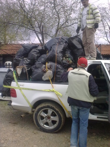 20042013228.jpg