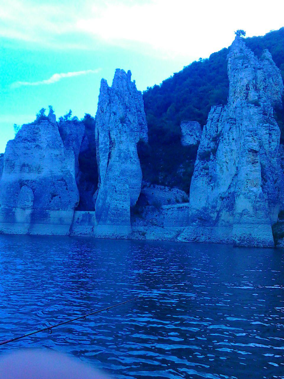0-02-05-f8b979befc2c5467afff528f08c93b64baf1232e9b6af999e8543fbfd800e0f6_full.jpg