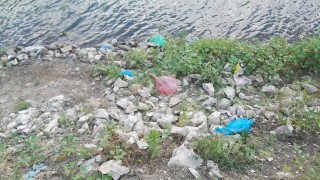 IMG_20170619_183931.jpg (3.53 MiB) Преглеждано 2667 пъти Това е мястото на колегите ,вижте само колко боклук са оставили ...