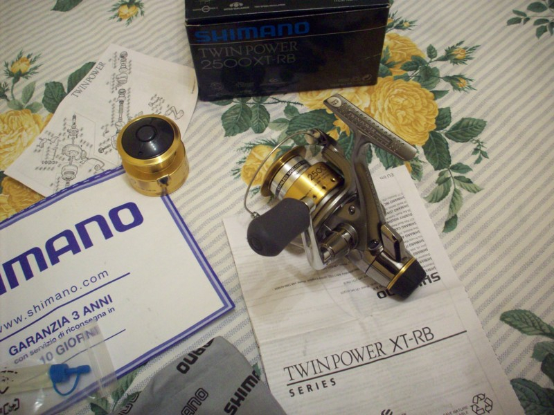 shimano TWINPOWER 2500XT-RB