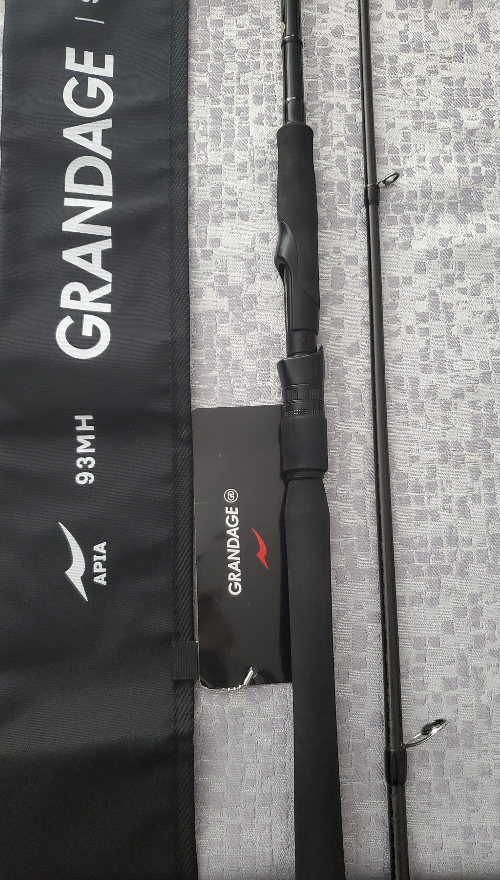 Продава APIA Grandage STD 93MH 10-45g