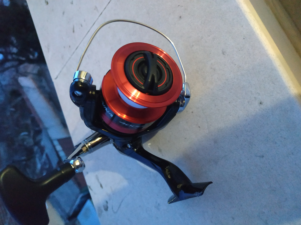 Продава SHIMANO SIENNA 4000 FG